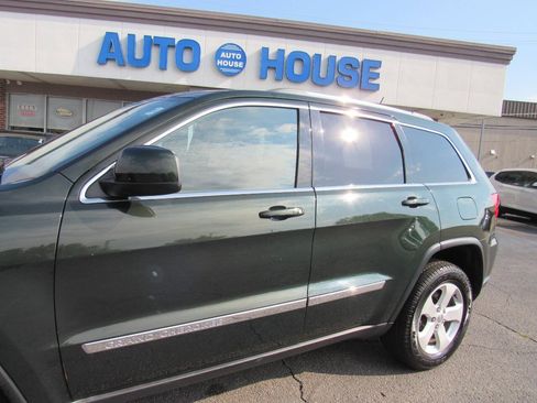 Used 2011 Jeep Grand Cherokee Laredo AWD/4WD image 10