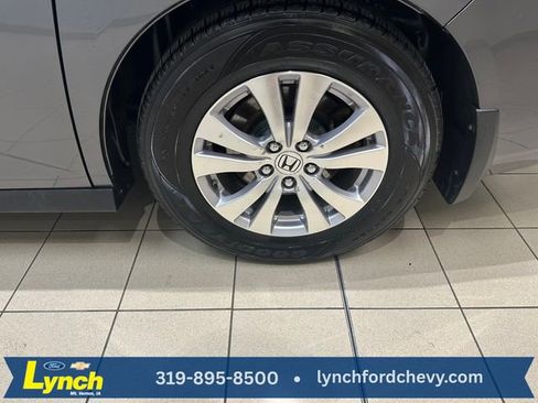 Used 2016 Honda Odyssey SE image 25