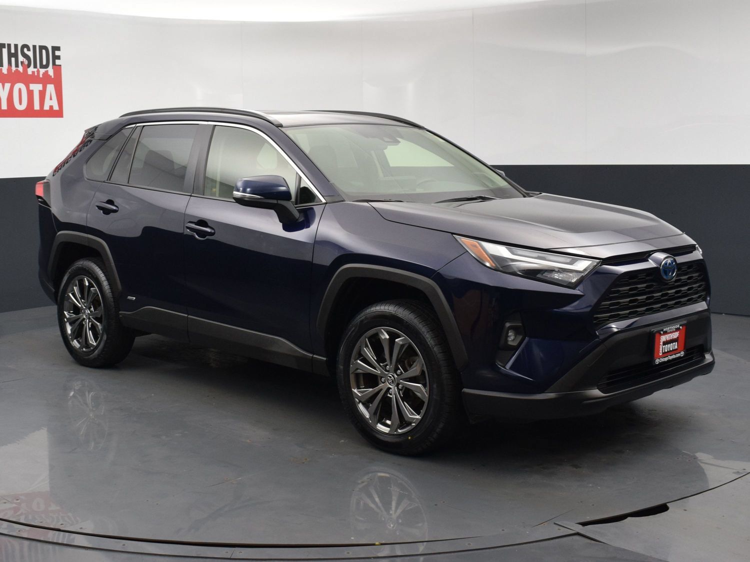 Used 2023 Toyota RAV4 XLE Premium AWD/4WD image 6