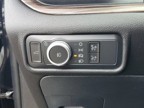 Certified 2022 Ford Explorer Limited w/ Equipment Group 301A AWD/4WD image 19