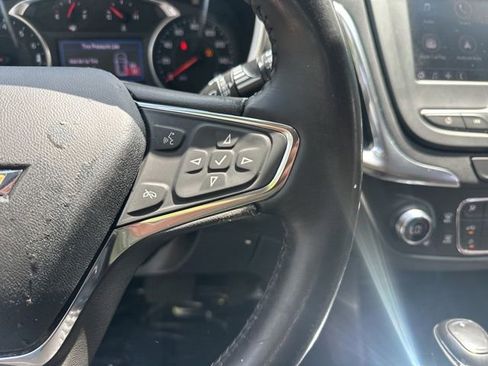 Used 2021 Chevrolet Equinox LT w/ Driver Convenience Package image 22