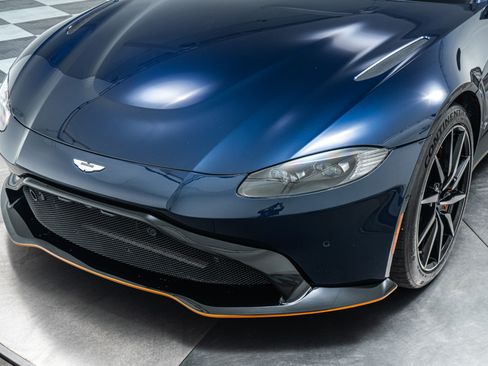 Used 2020 Aston Martin V8 Vantage Coupe RWD image 34