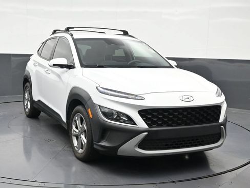 Used 2022 Hyundai Kona SEL FWD image 8