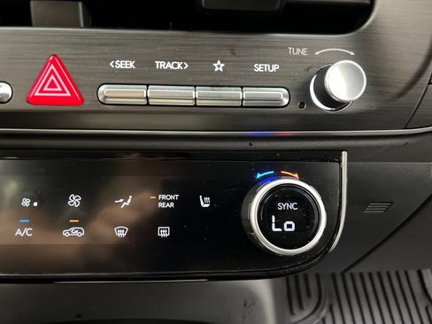 Used 2026 Hyundai Palisade SEL FWD image 65