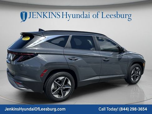 Certified 2025 Hyundai Tucson SEL FWD image 5