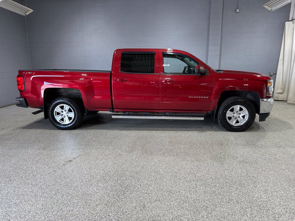 Used 2018 Chevrolet Silverado 1500 LT w/ All Star Edition AWD/4WD image 3