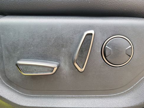 Used 2018 Ford F150 Raptor w/ Equipment Group 802A Luxury image 18