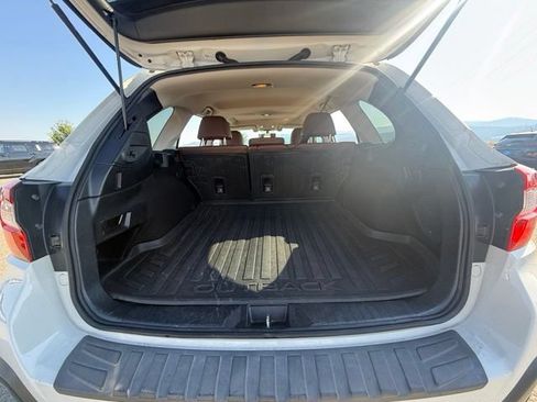 Used 2019 Subaru Outback 2.5i Touring AWD/4WD image 9