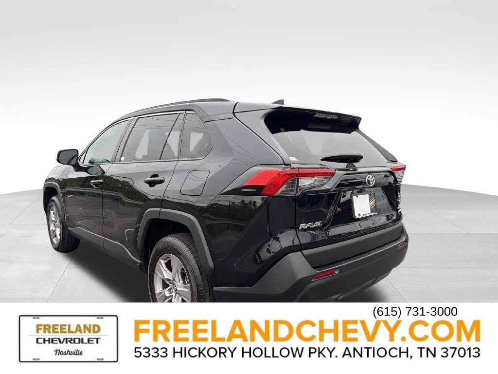 Used 2023 Toyota RAV4 XLE AWD/4WD image 5