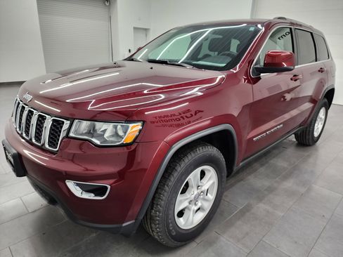 Used 2017 Jeep Grand Cherokee Laredo w/ Quick Order Package 23E image 7