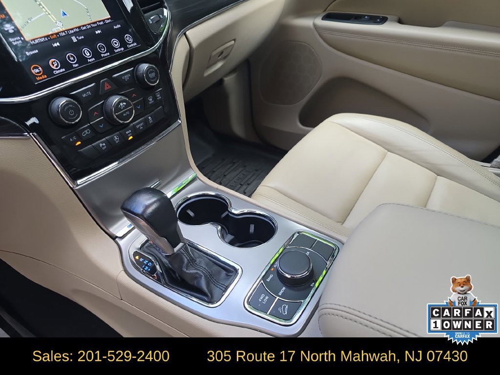 Used 2021 Jeep Grand Cherokee Limited w/ Premium Lighting Group AWD/4WD image 25