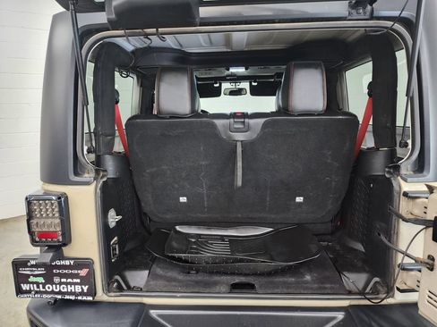 Used 2017 Jeep Wrangler Rubicon AWD/4WD image 22