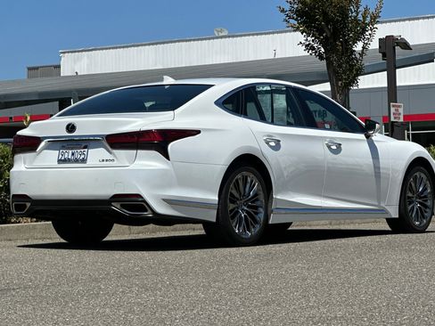 Used 2022 Lexus LS 500 w/ Cold Weather Package (CK) RWD image 4
