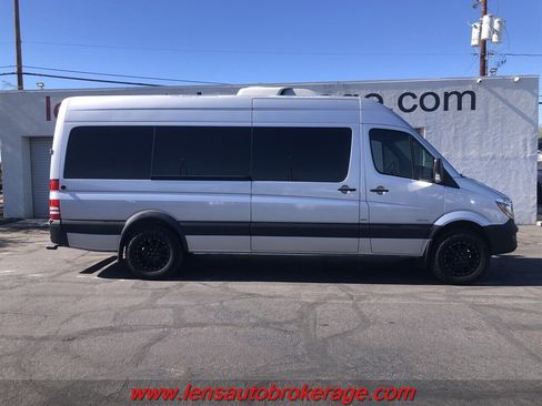Used 2015 Mercedes-Benz Sprinter 2500 image 1