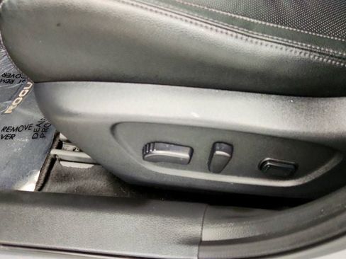 Used 2020 Nissan Rogue SL image 11