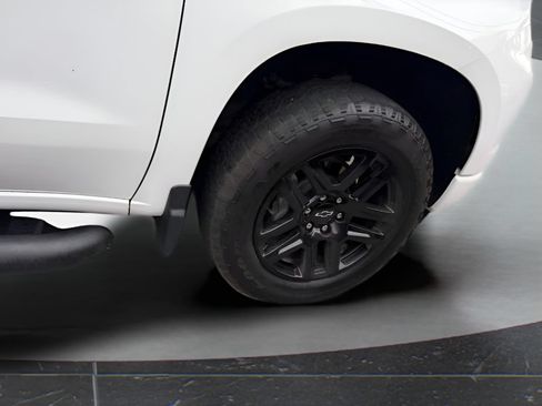 Used 2024 Chevrolet Silverado 1500 Custom AWD/4WD image 14