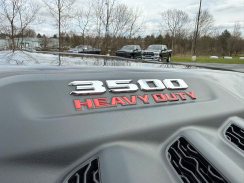 New 2026 RAM 3500 Laramie AWD/4WD image 11