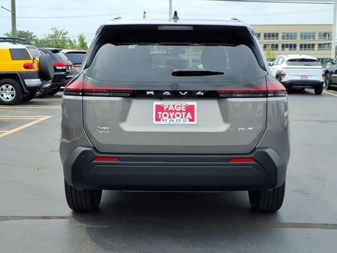 Used 2026 Toyota RAV4 XLE Premium AWD/4WD image 5