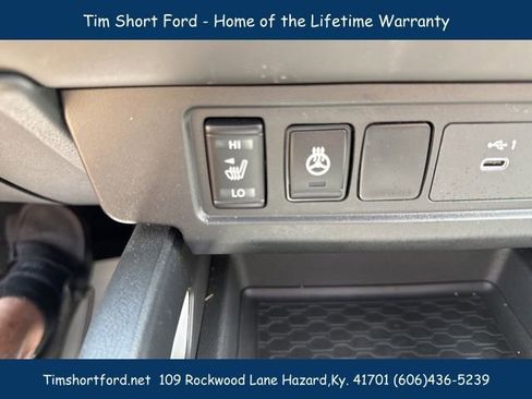 Used 2024 Nissan Frontier SL image 40