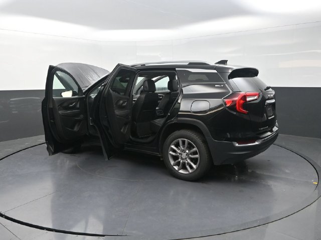 Used 2024 GMC Terrain SLT AWD/4WD image 43