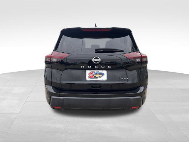 Used 2025 Nissan Rogue SV AWD/4WD image 6