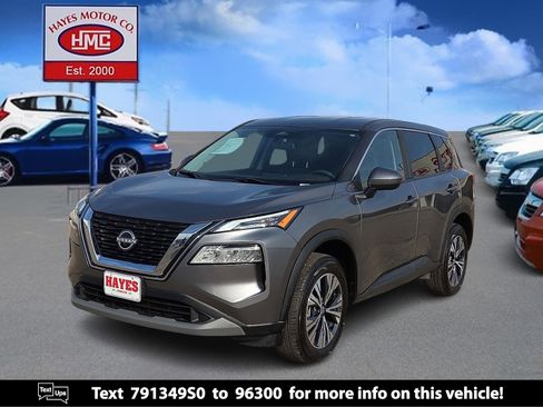 Used 2023 Nissan Rogue SV image 1