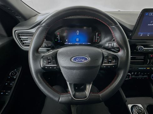 Used 2023 Ford Escape ST-Line image 11