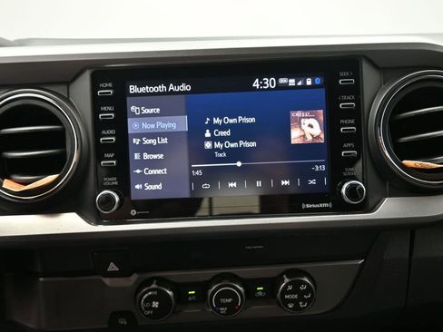 Used 2020 Toyota Tacoma SR5 RWD image 8