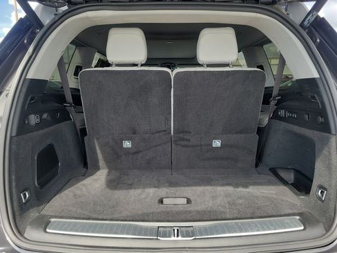 Used 2022 Jeep Grand Cherokee L Overland RWD image 11