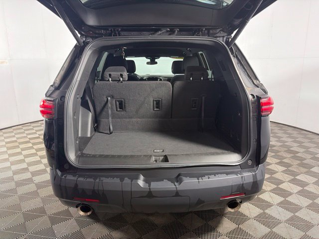Used 2023 Chevrolet Traverse LT FWD image 7