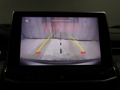 Used 2023 Jeep Compass Latitude image 27