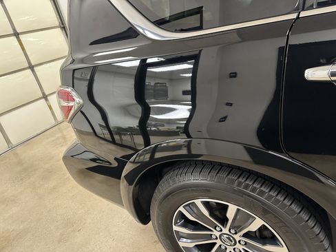 Used 2020 Nissan Armada SL w/ Premium Package image 17