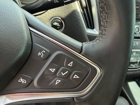 Used 2025 Chevrolet Malibu RS FWD image 15