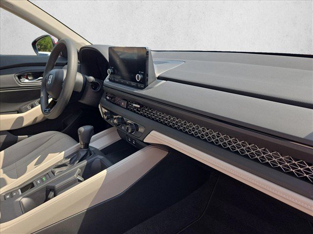 Used 2023 Honda Accord EX image 19