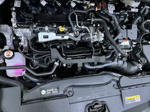 Used 2023 Toyota Prius LE FWD image 29