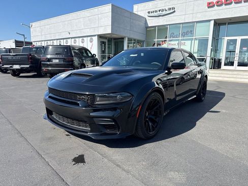 Used 2023 Dodge Charger SRT Hellcat w/ Harman/Kardon Audio Group RWD image 3