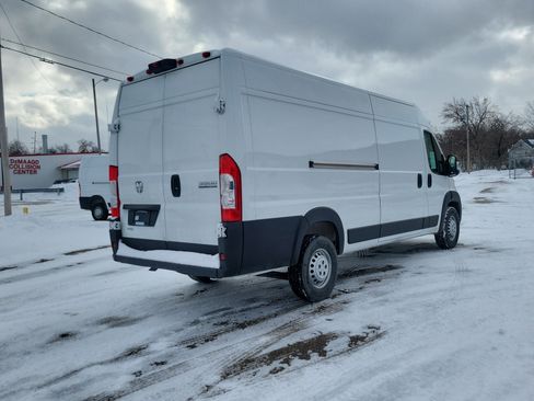 Used 2025 RAM ProMaster 3500 w/ Convenience Group image 4