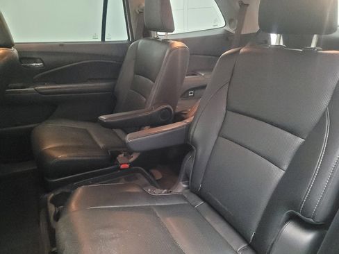 Used 2016 Honda Pilot Elite image 18