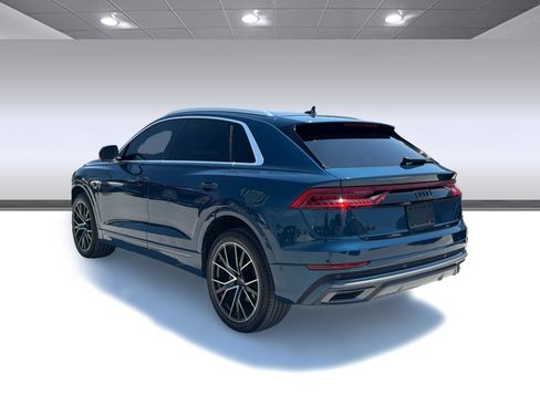 Certified 2022 Audi Q8 Premium Plus AWD/4WD image 3