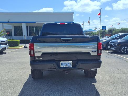 Used 2018 Ford F150 Platinum w/ Equipment Group 701A Luxury AWD/4WD image 22