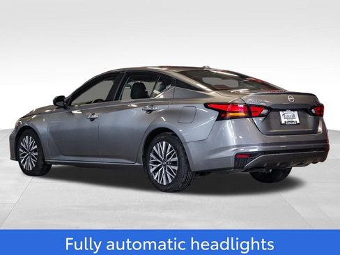 Used 2023 Nissan Altima 2.5 SV image 5