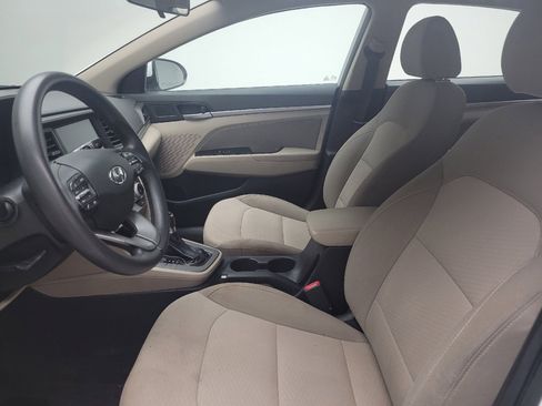 Used 2019 Hyundai Elantra SEL FWD image 17
