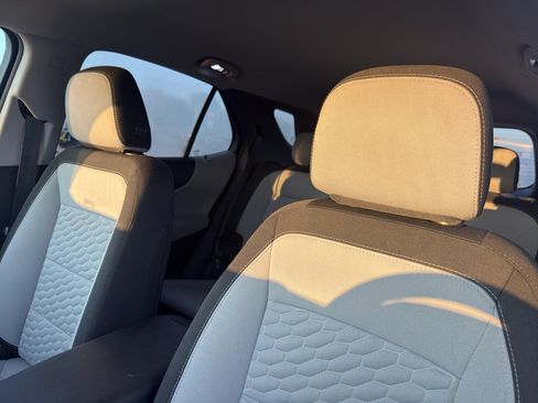 Used 2020 Chevrolet Equinox LS w/ LS Convenience Package FWD image 26