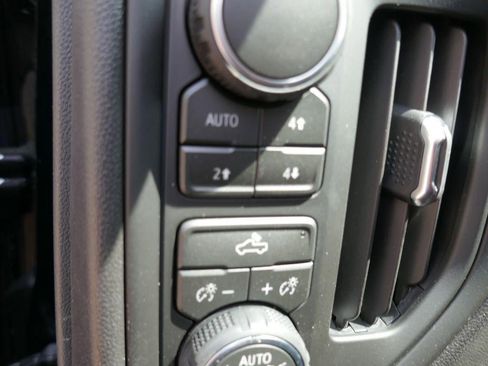 New 2026 Chevrolet Silverado 1500 Custom Trail Boss AWD/4WD image 19