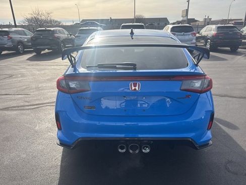 Used 2024 Honda Civic Type R image 4