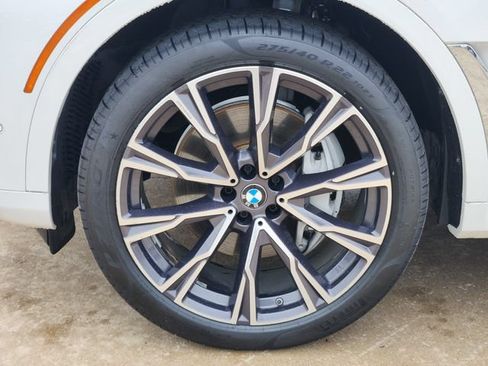 Used 2019 BMW X7 xDrive50i w/ Premium Package AWD/4WD image 17