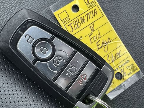 Used 2018 Ford Edge Titanium w/ Equipment Group 301A image 33