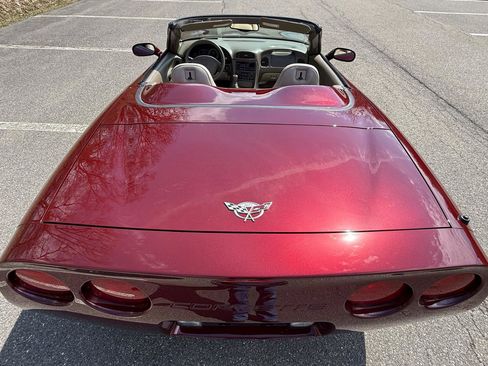 Used 2003 Chevrolet Corvette Convertible w/ Preferred Equipment Group1 image 5