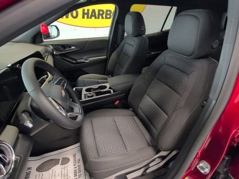 New 2026 Chevrolet Equinox LT image 12