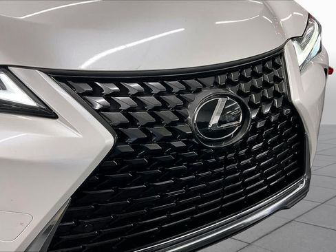 Used 2024 Lexus UX 250h FWD image 30